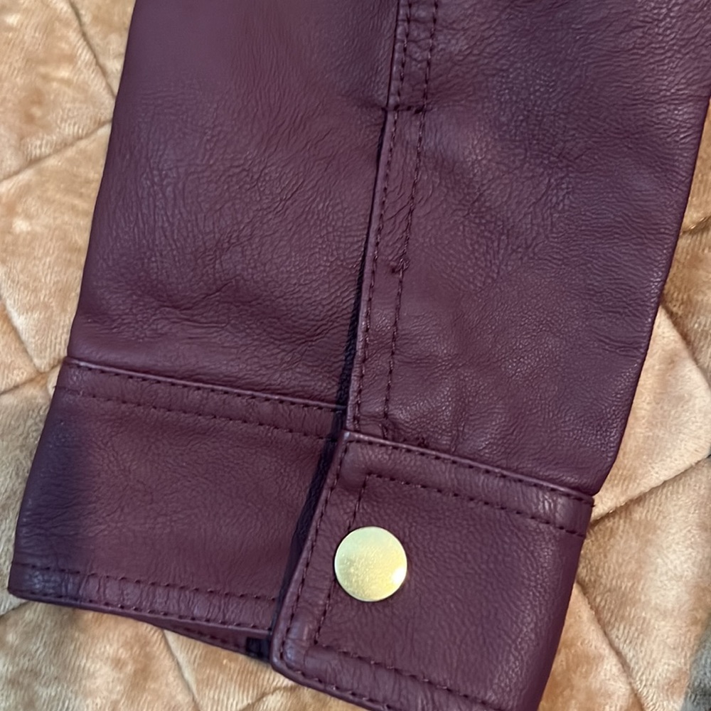 Women’s jacket - Picture 2 of 4